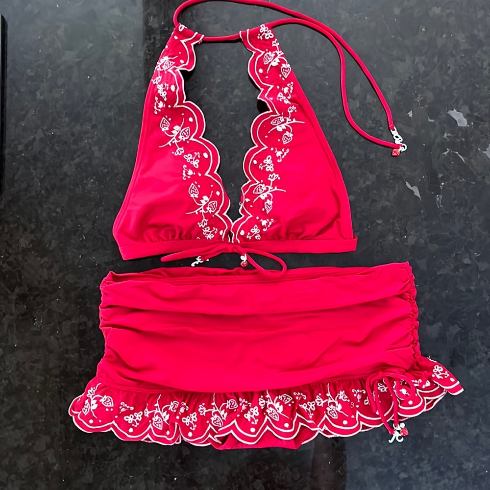 Juicy Couture 2 pc skirted bathing suit